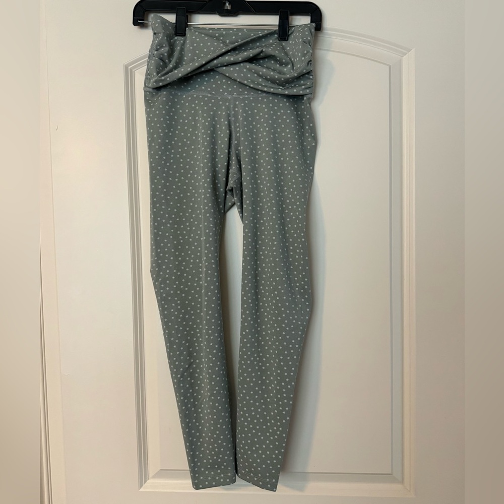 Nike Twist Waist Leggings - Medium